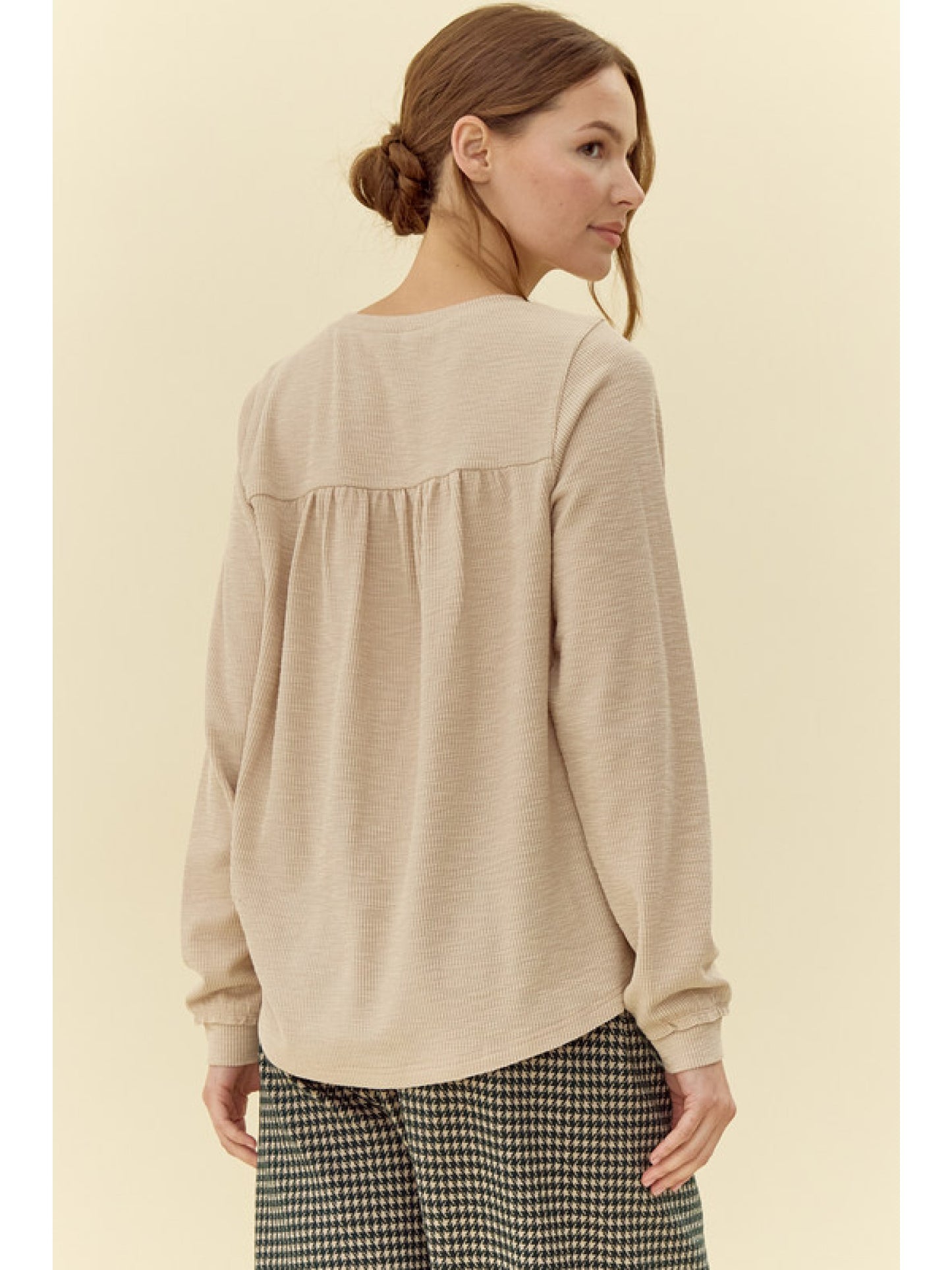 Ribbed Top with U-Neck by Jodifl