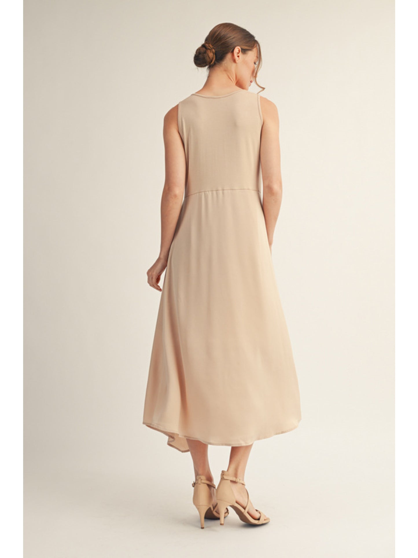 Sleeveless Solid Fabric Midi Dress by Jodifl