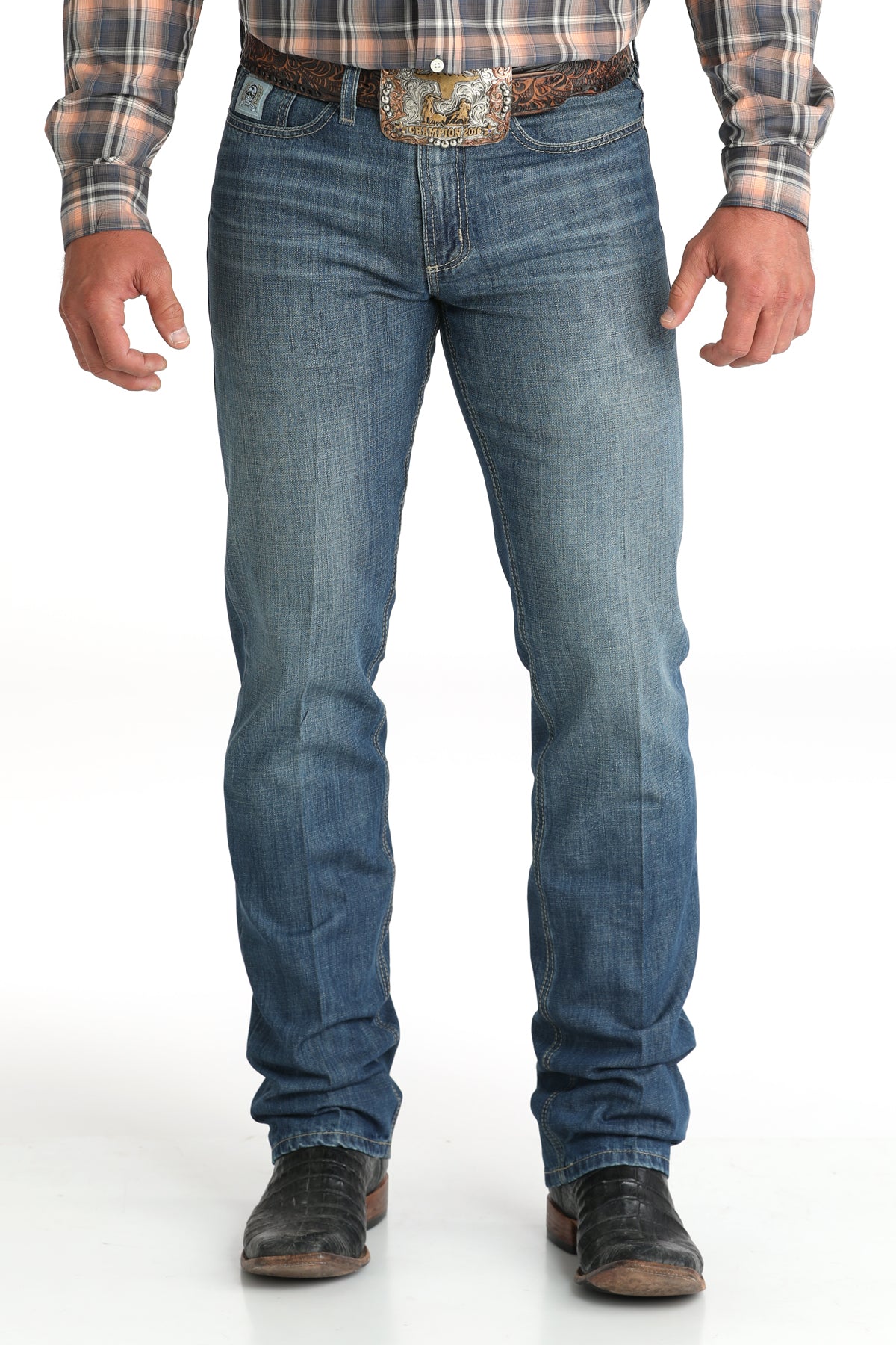 Silver Label Medium Stone in Indigo Cinch Jeans
