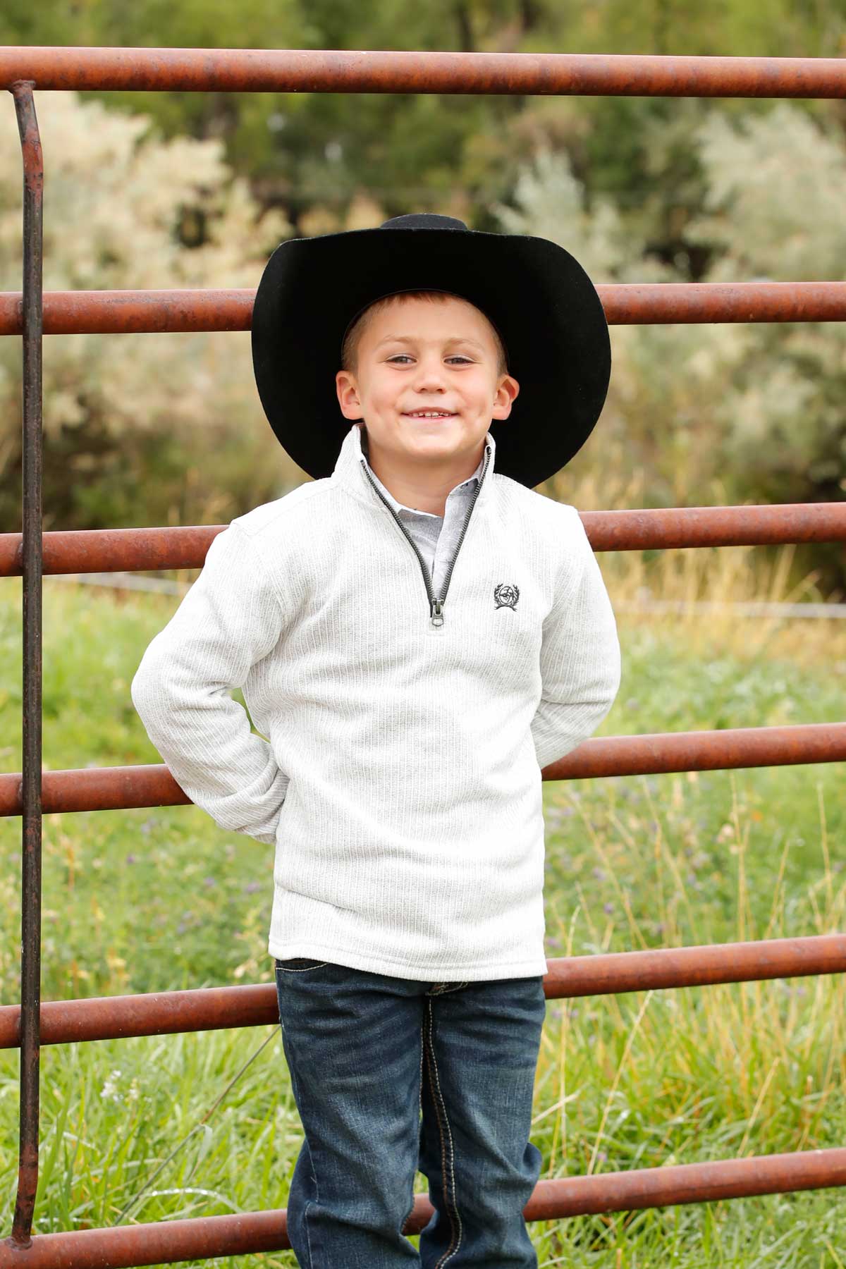 Cinch Boys 1/4 Zip Pullover in Light Grey
