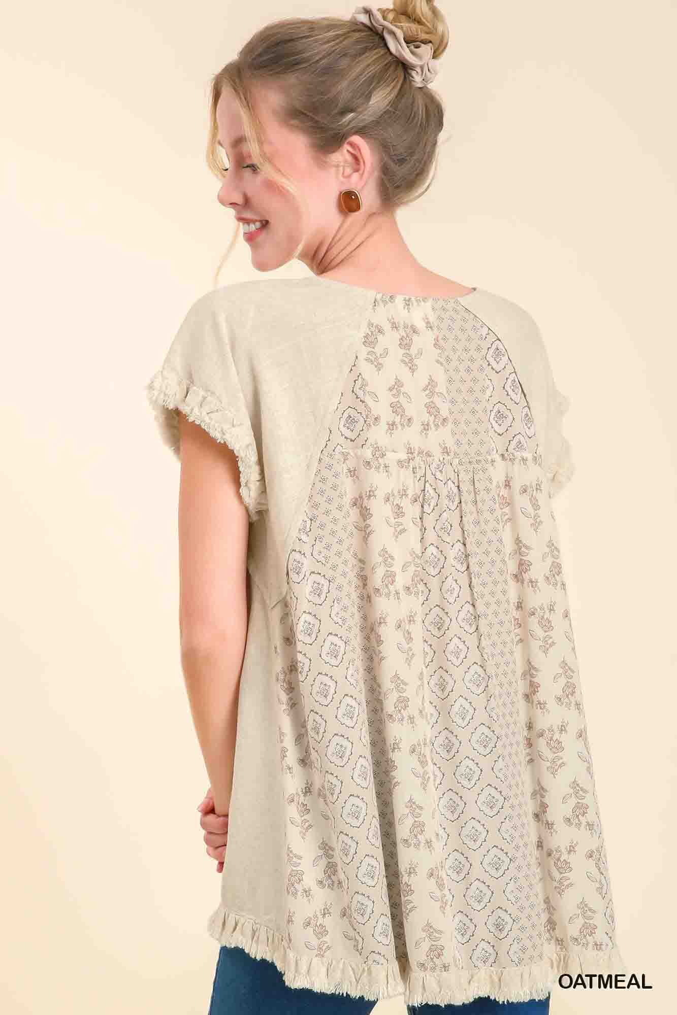 Linen Scoop Neck Shirt with Printed Back