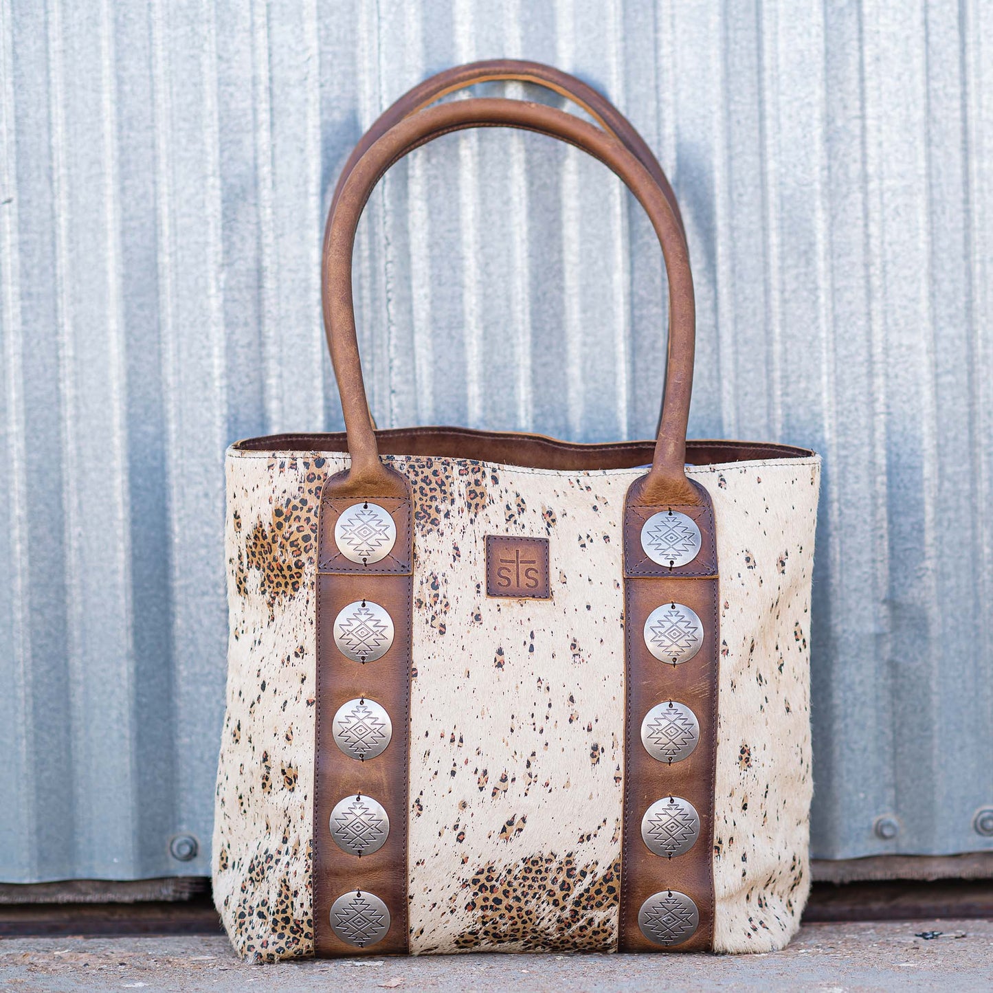Serengeti Tote by STS Ranchwear