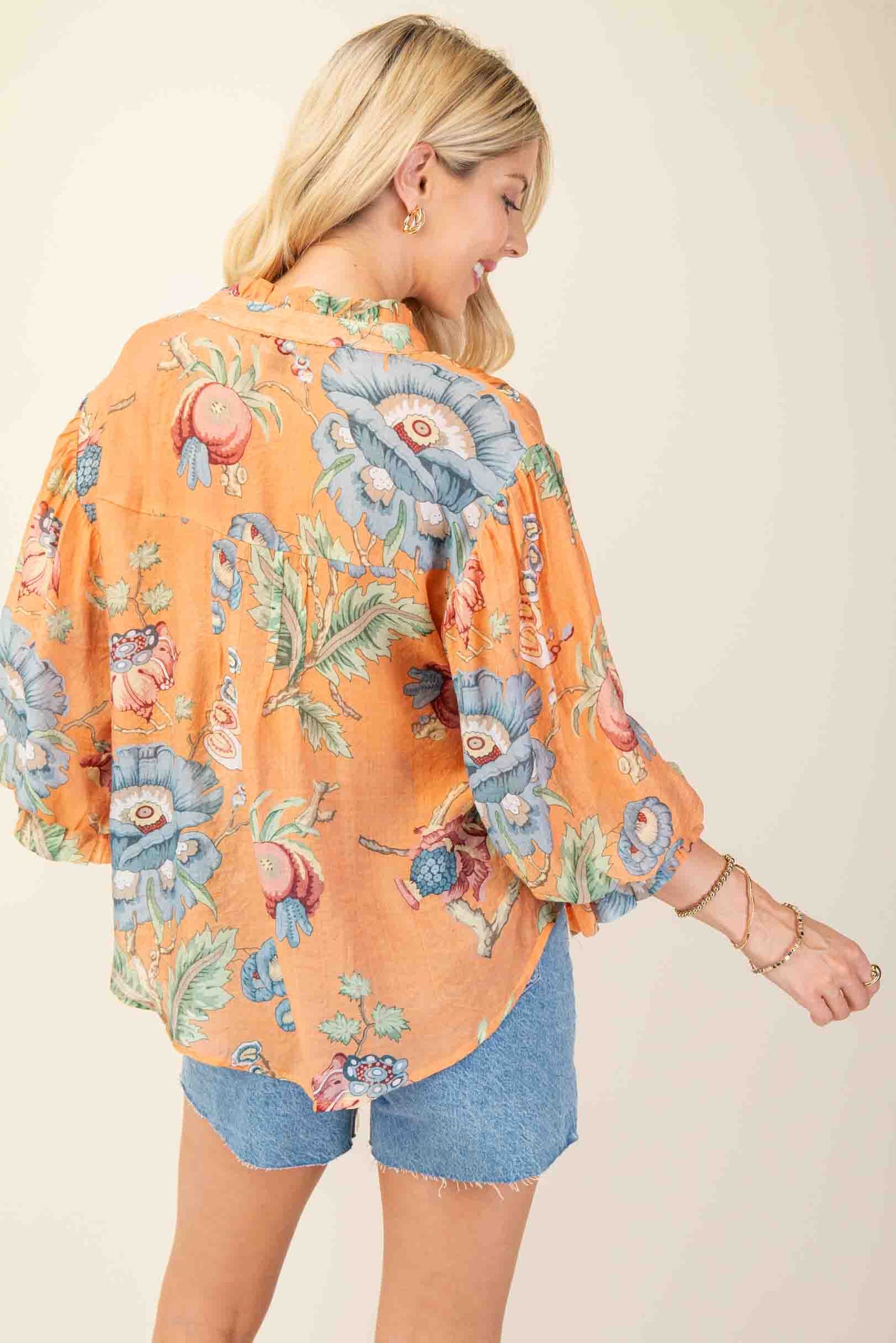 Floral 3/4 Length Gathered Balloon Sleeves Blouse in Coral by GiGio