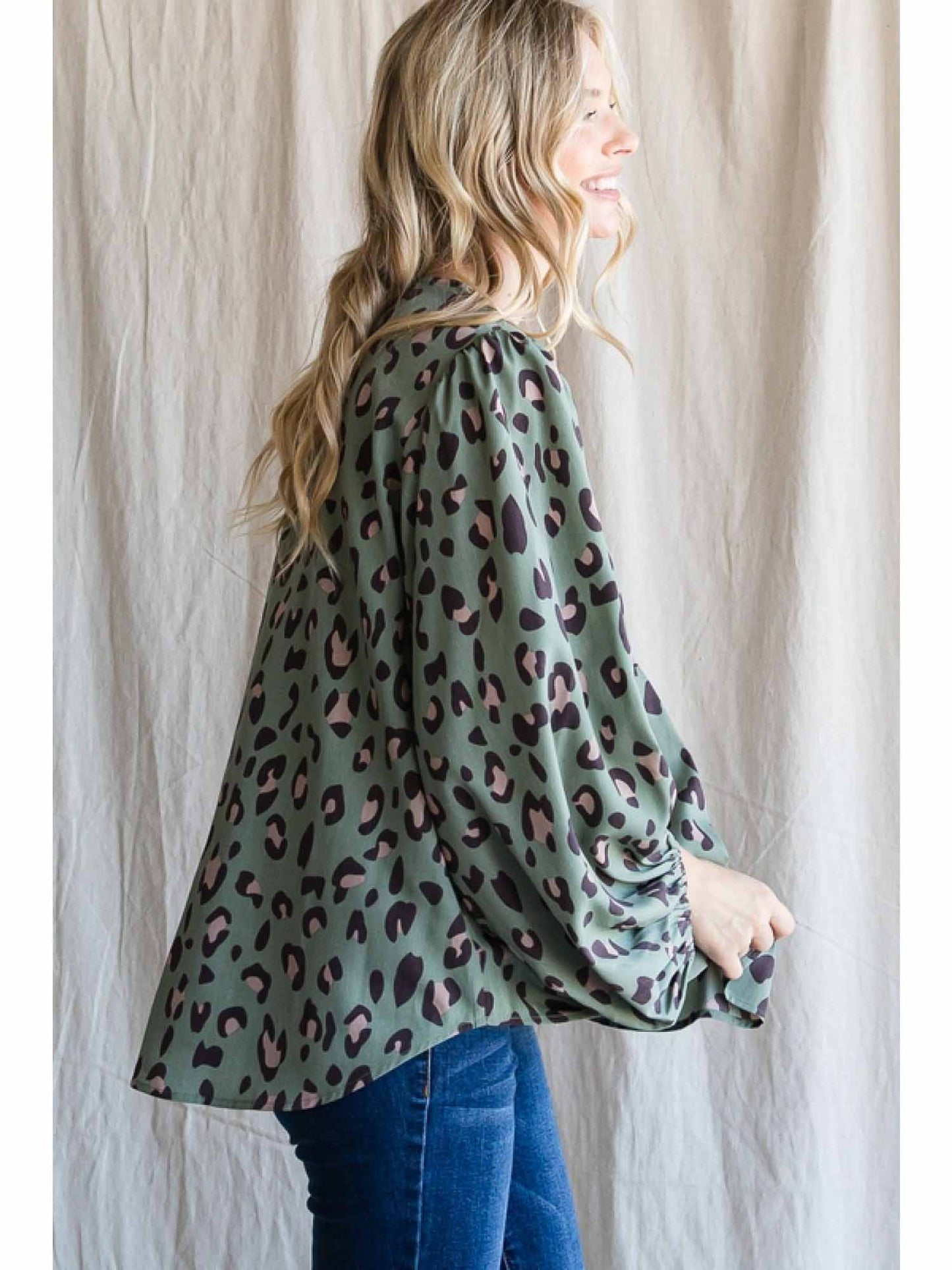 Leopard Print V-Neckline Top with Bubble Sleeves by Jodifl