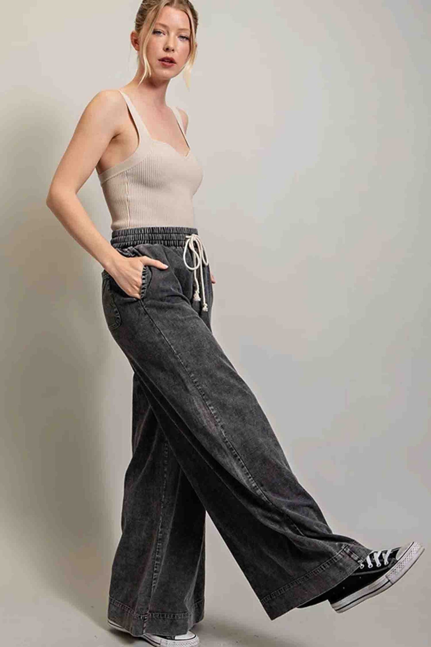 Mineral Washed Wide Leg Pants Black