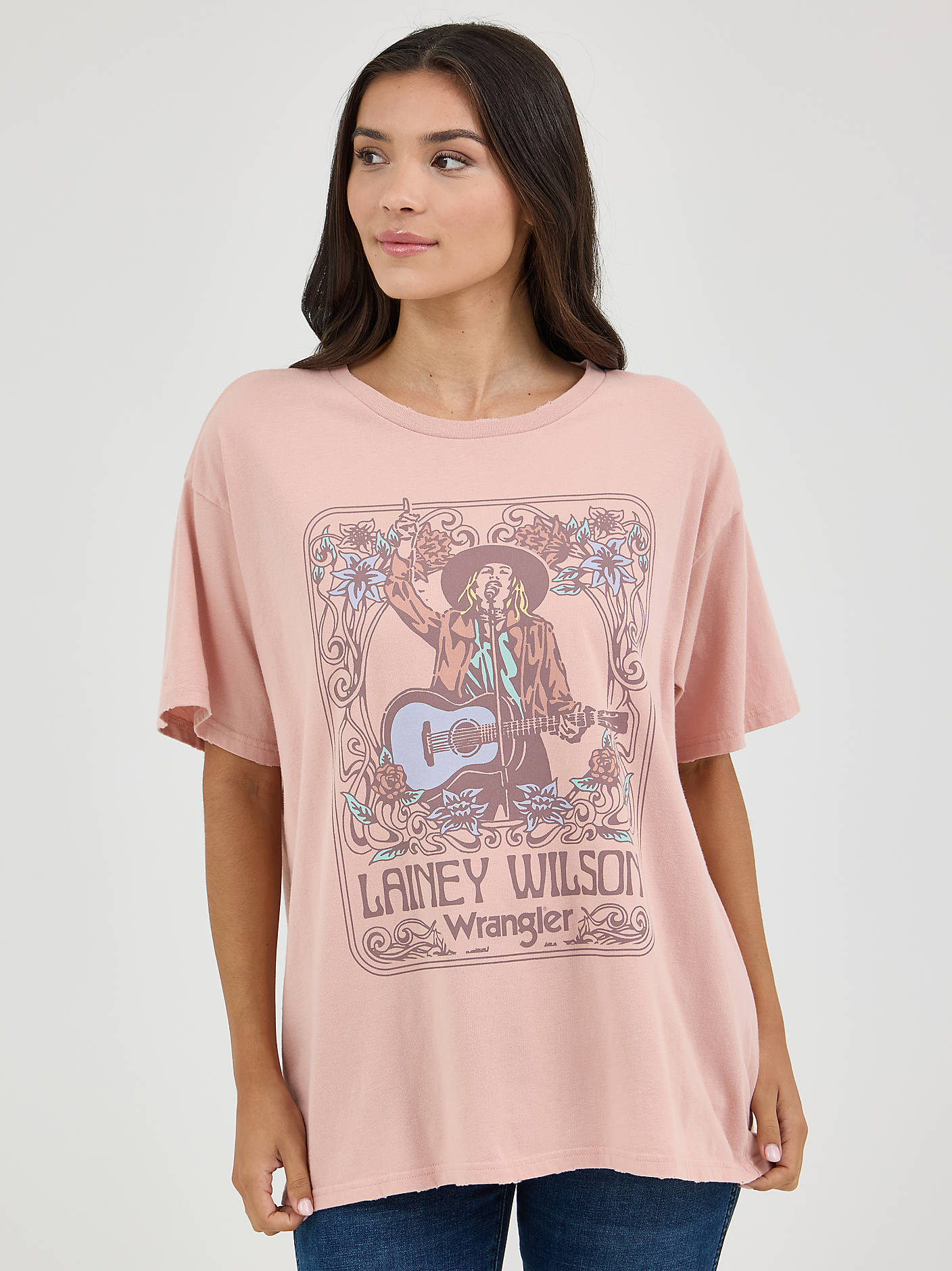 Women's Wrangler Retro Lainey Wilson Oversized Band Tee in Misty Rose