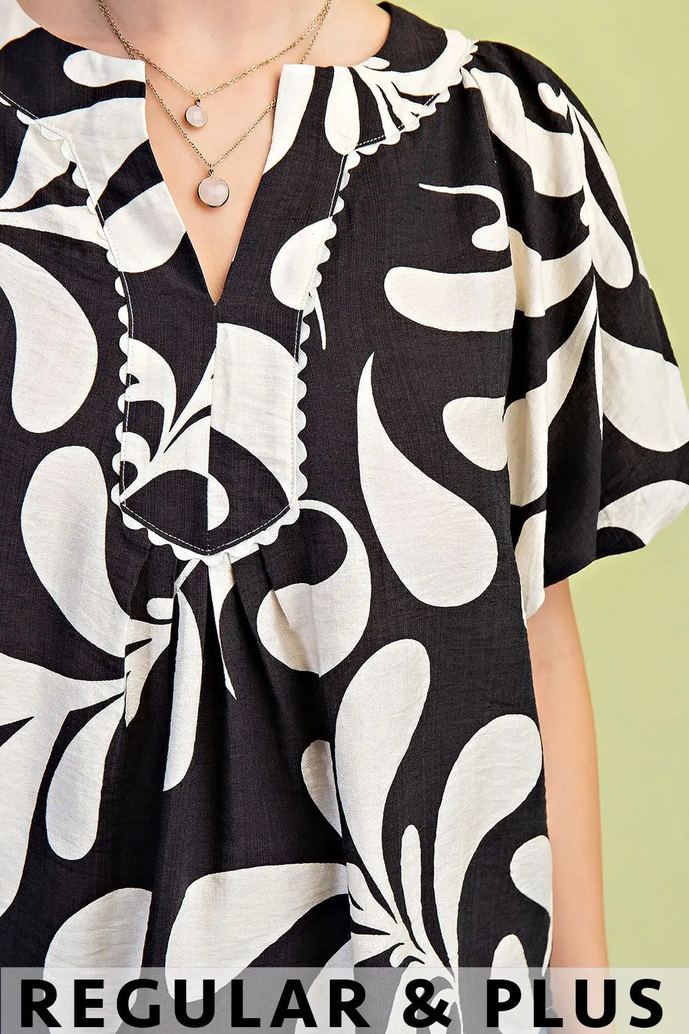 Printed Slit Neck Top by Gigio