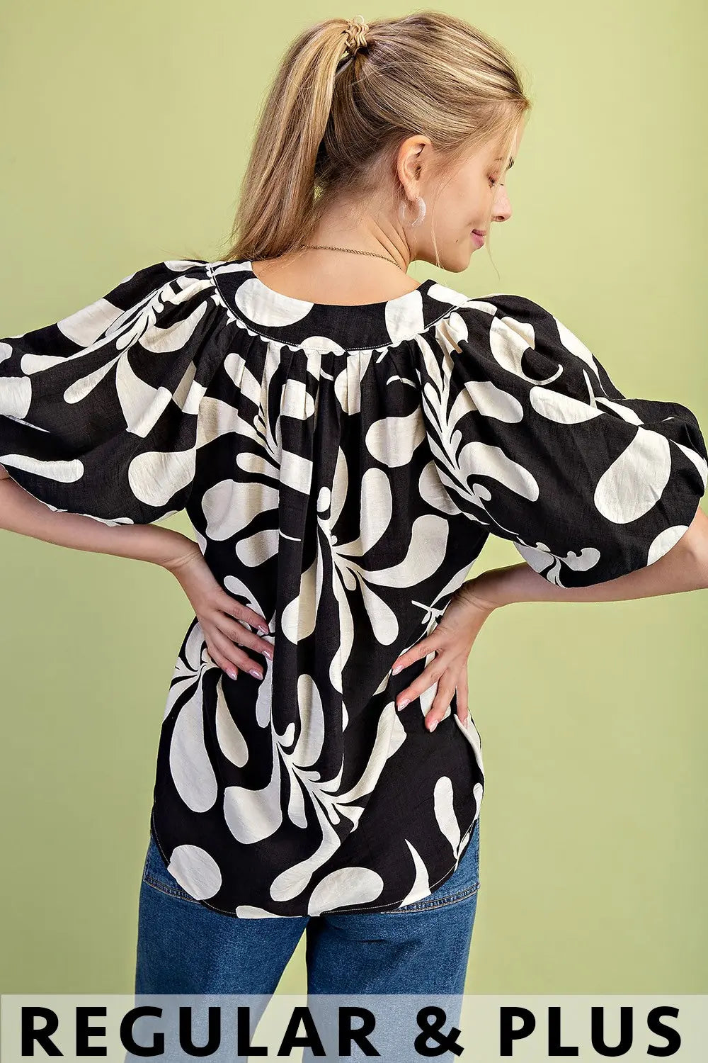 Printed Slit Neck Top by Gigio