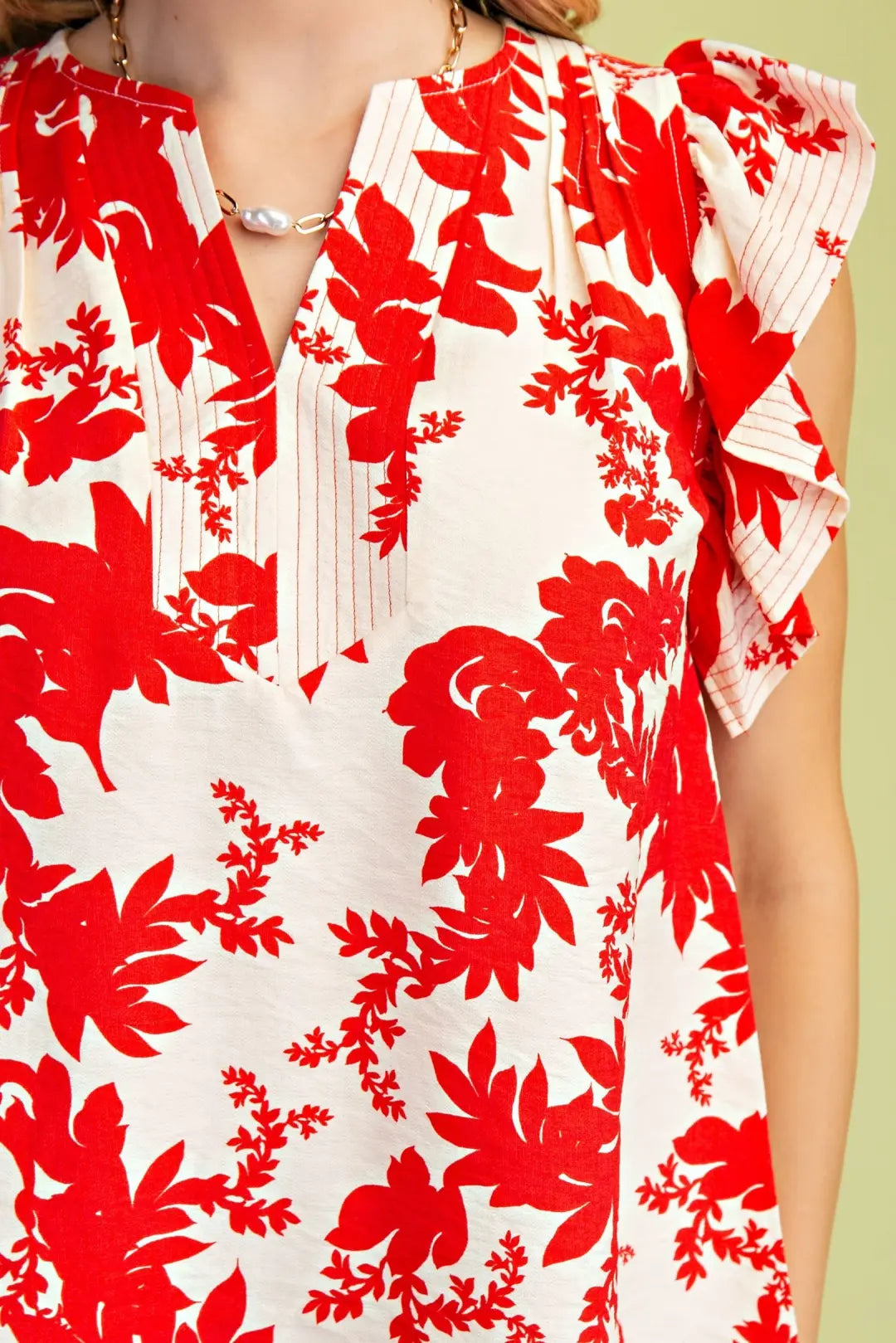 Floral Print Flutter Sleeve V-Neck Blouse with Trapunto Stitching