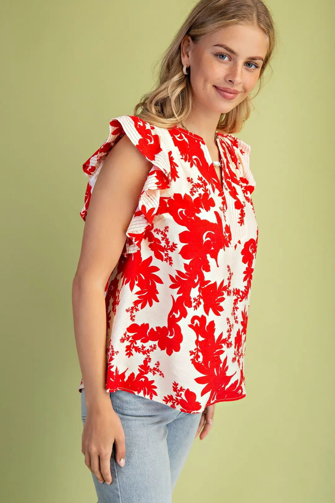Floral Print Flutter Sleeve V-Neck Blouse with Trapunto Stitching
