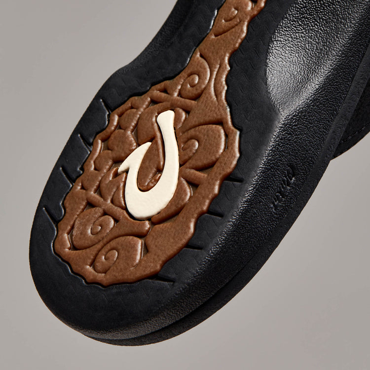 Ohana Womens Sandals in Black by OluKai