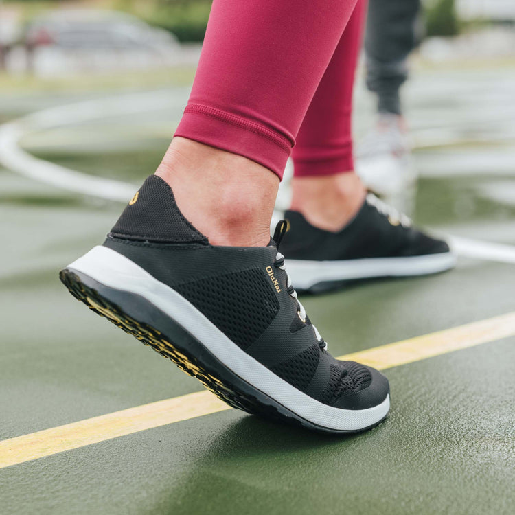 Huai Sneakers by Olukai
