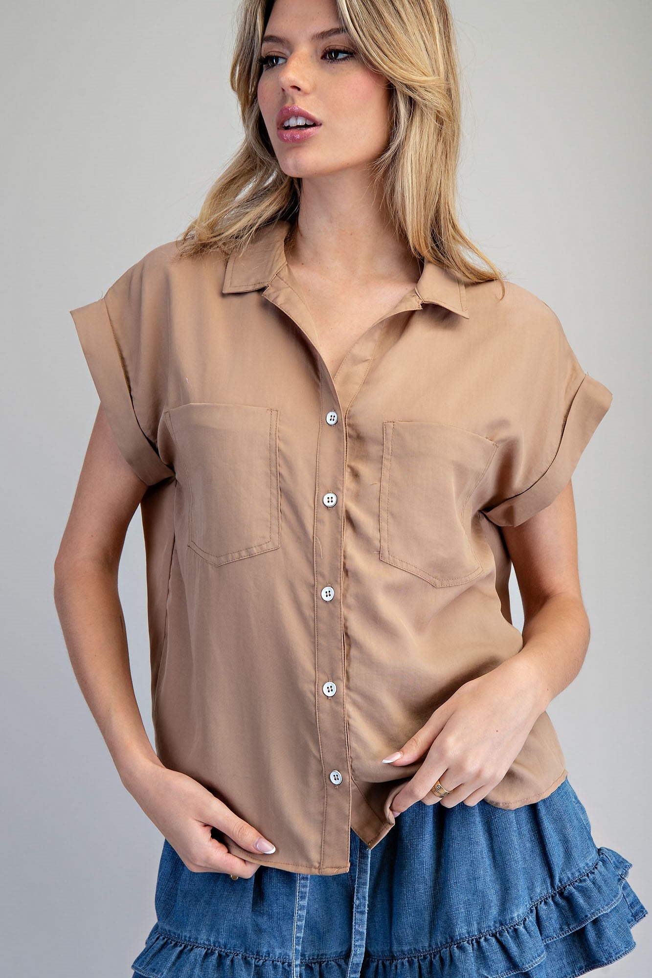 Solid Button Down Short Sleeve Shirt by ee:some
