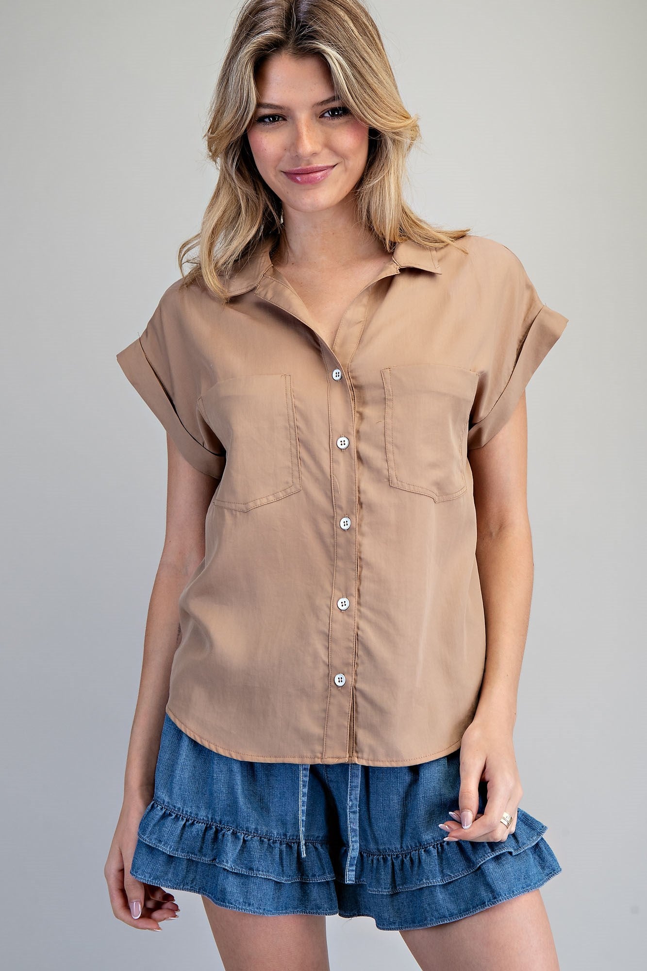 Solid Button Down Short Sleeve Shirt by ee:some