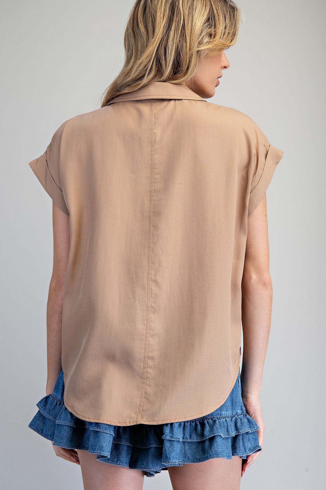 Solid Button Down Short Sleeve Shirt by ee:some