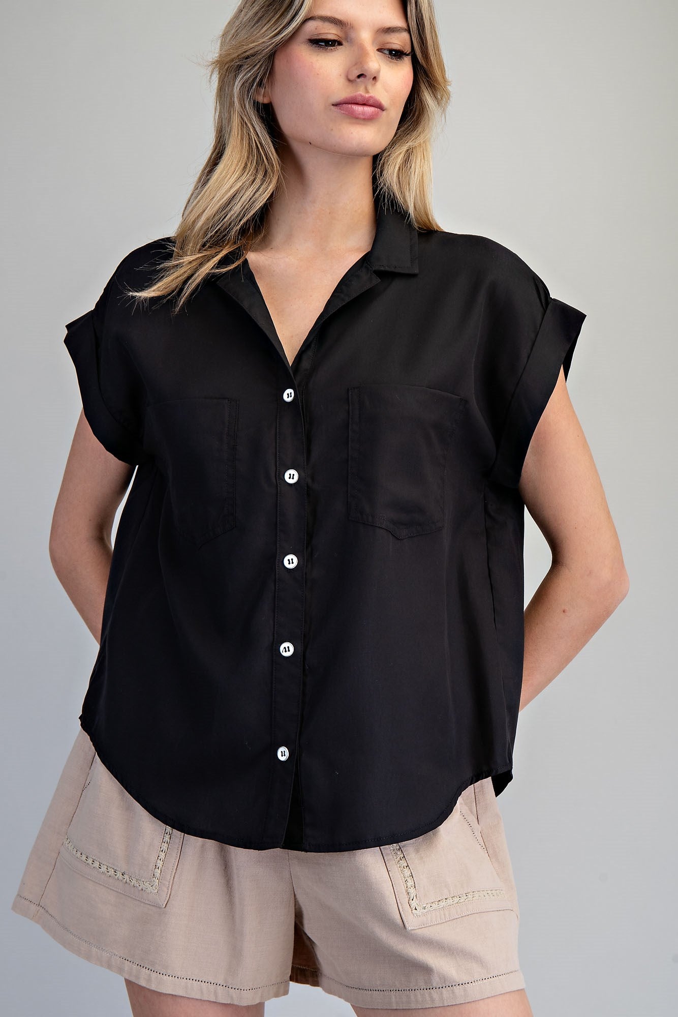 Solid Button Down Short Sleeve Shirt by ee:some
