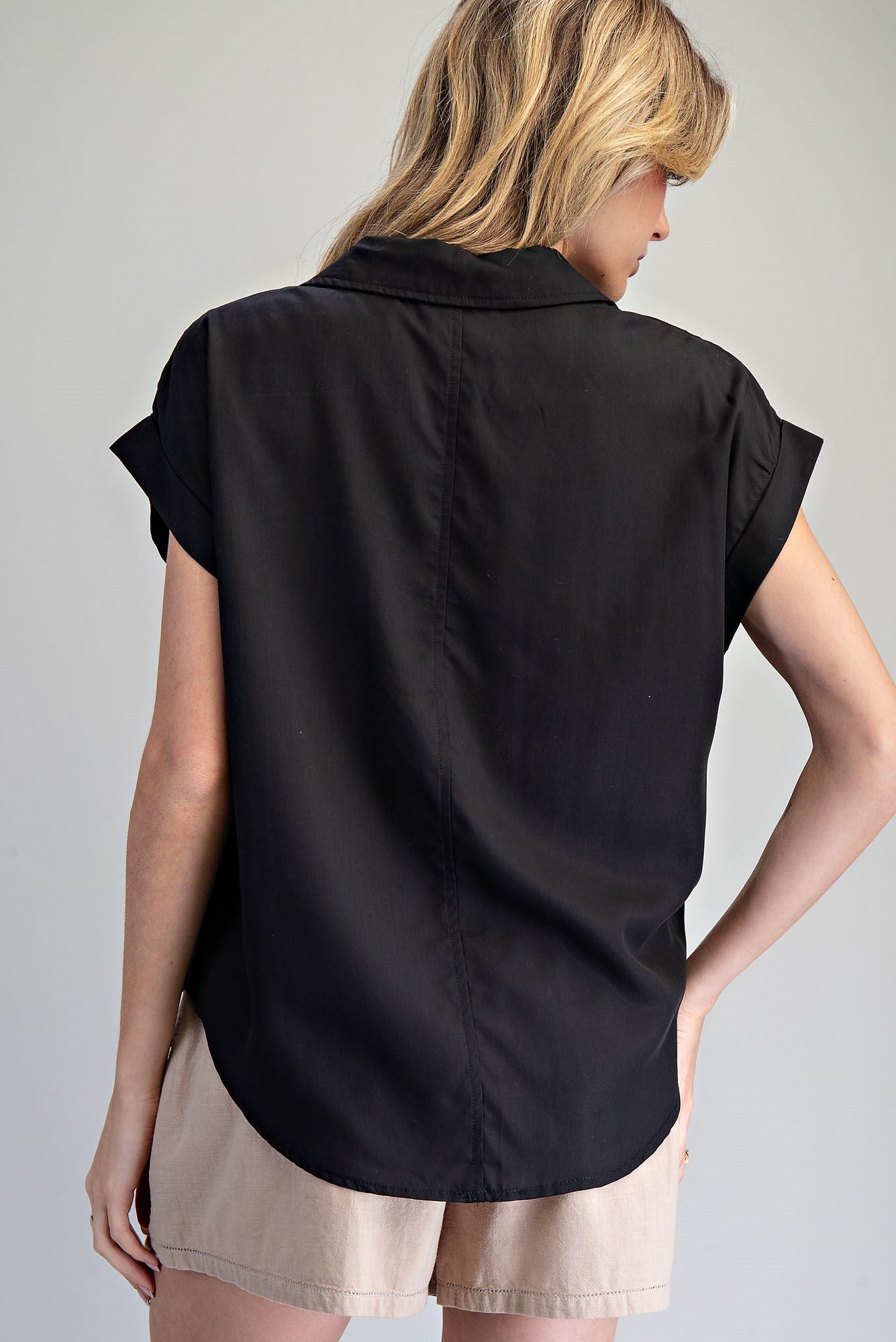 Solid Button Down Short Sleeve Shirt by ee:some