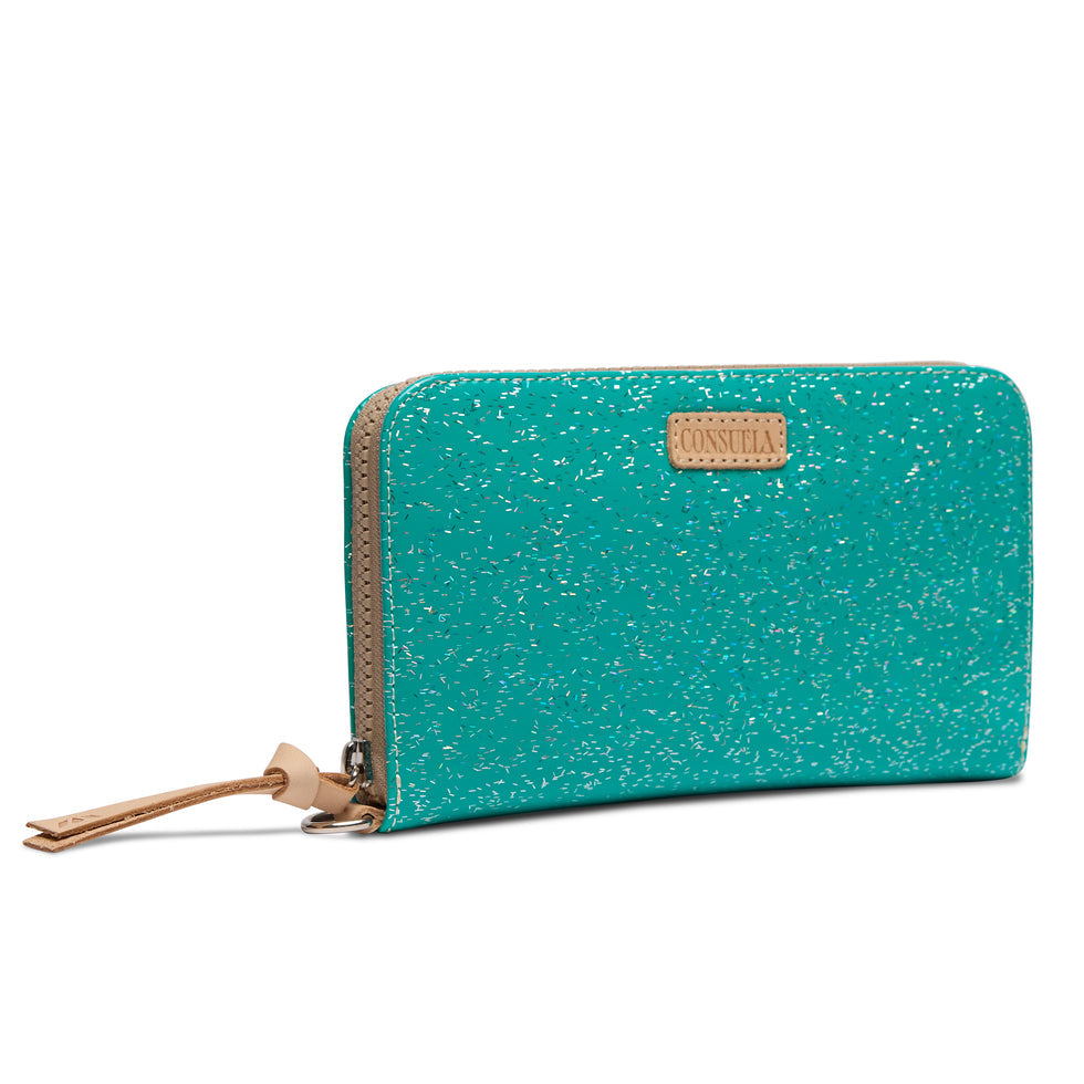 Essential Wallet, Shay