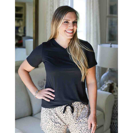Highlands V-Neck Pocket Tee Black