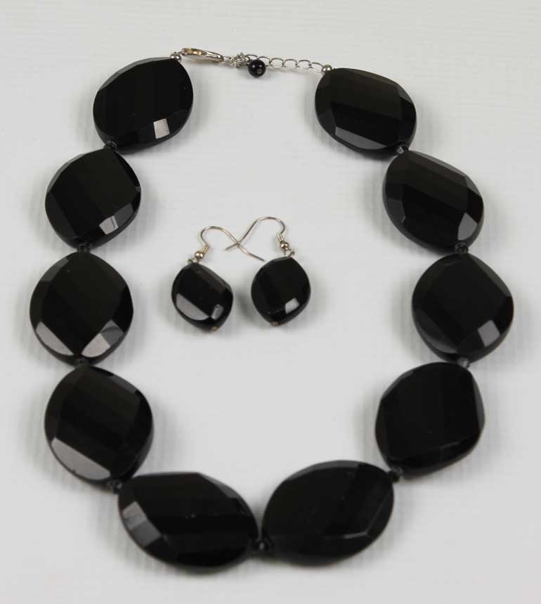 Large Beaded Necklace 1460