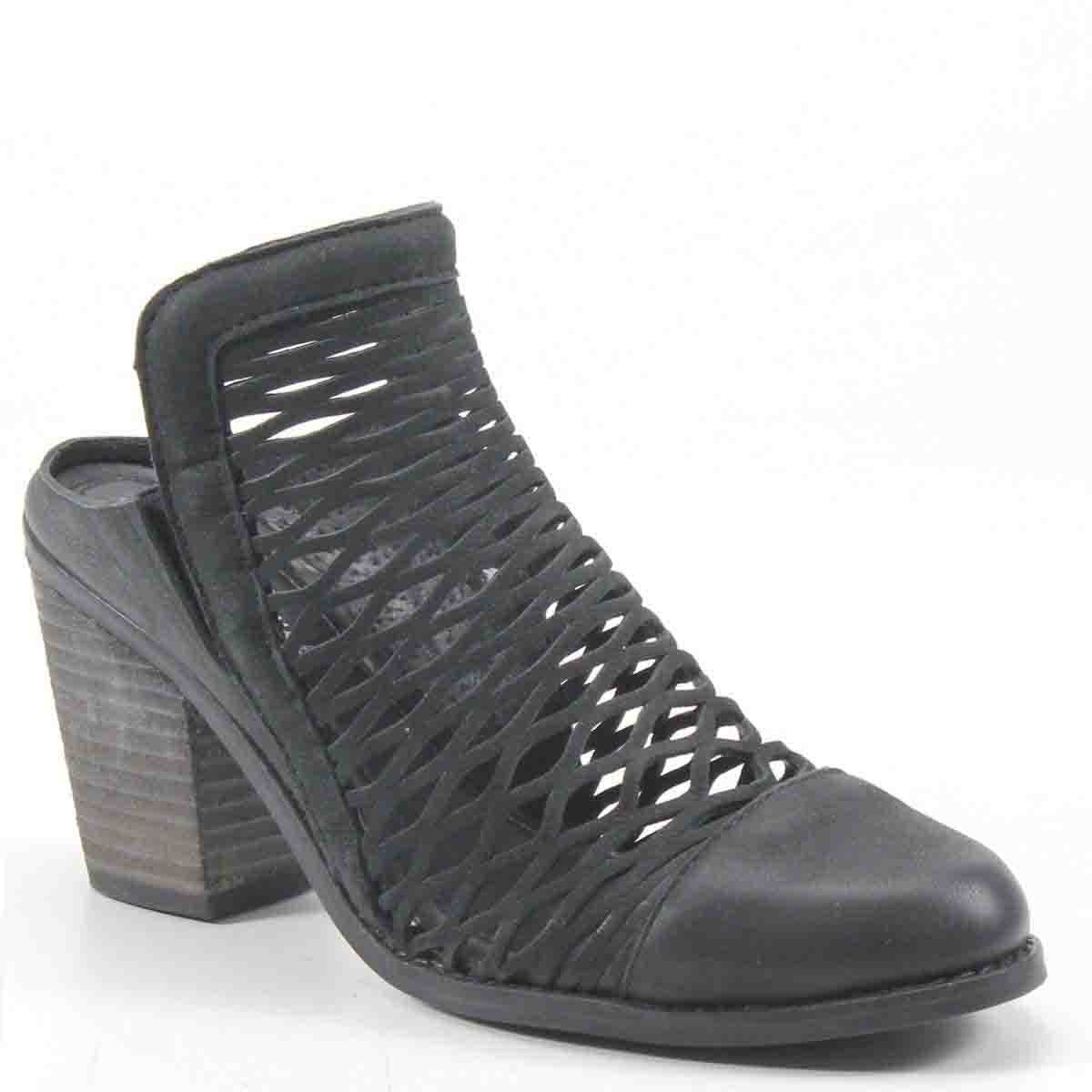 Landing Crew Black Mules